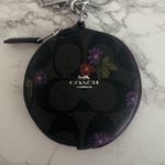 Coach Circular Coin Pouch In Signature Canas With Country Floral Print cm317 Photo 0