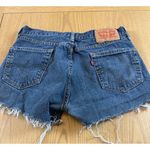 Levi's Womens SZ 30/13 Distressed Denim Cutoff Shorts Medium Wash Frayed Hem Photo 3