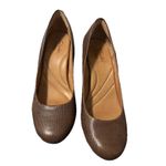 Clarks Indigo Women 8.5 Textured Brown Leather 3 1/4" Block Heel Business Pumps Photo 1