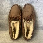 UGG Women’s  Dakota Slippers Photo 1