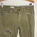 Gap  Girlfriend‎ Jeans olive green distressed size 28r Photo 3