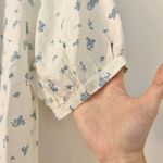 Uniqlo  Women's Linen Blend Puff Sleeve Blouse in White and Blue Floral M NWT Photo 7
