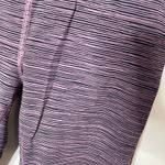 Athleta Women’s Salutation Stash Pocket Capri Crops Leggings Small Photo 3