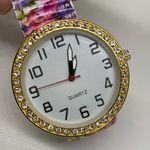Women gold tone watch 39mm round rhinestones quart floral band 6.5” running Photo 1