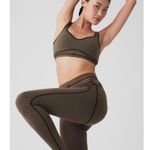 Alo Yoga Airbrush Heart Throb Bra Olive Tree/Black XS Photo 4