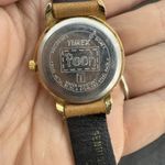 Disney Walt  Winnie the Pooh Watch with Bees Timex Water Resistant Untested Photo 5