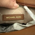 Michael Kors New with Tag Signature Pattern Jet Set Crossbody Photo 4