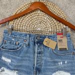 Levi's NWT Levi’s Women’s 501 Original Fit High Rise Jean Short 2.5” in Med Wash 28 Photo 3