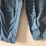 BDG  Rih Extreme Baggy Jean in Medium Swirl Wash Size 28 Waist High Rise Photo 4