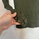 J. McLaughlin  Arlette Sweater XS Knit Rib Stretch Button Turtleneck Solid Green Photo 4