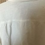 Ladies White Button Photo 4