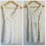 Princess Polly  Nellie Floral Mini Dress size 2 White / Yellow Photo 1
