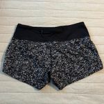 Lululemon Size 4 Speed Shorts Black White Print Running Workout Athletic 4” Photo 1