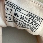 Hey Dude  Wendy Sox Shoes Antique Rose Women’s Size 7 Excellent Condition Slipon Photo 4