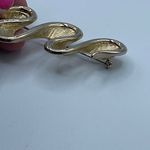 Monet Vintage  ribbon wave brooch. Photo 7