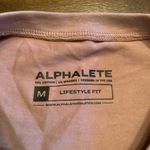 Alphalete  Athletics Logo Crop Top T-Shirt Women’s Medium Mauve Photo 1