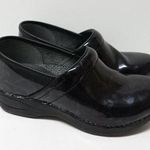 Dansko  XP 2.0 Floral Patent Nursing Clogs Size 38 = 7.5 - 8 Women's US Black Photo 0