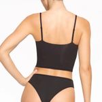 SKIMS Fits everybody cami Medium NWT black Photo 1