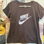 Nike Tee Women's Sports T-shirt size L. Photo 0