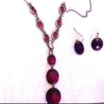 Avon Red All Over Beaded Gift Set NWOT Photo 1