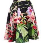 Ted Baker  Multicolor 'Sew in Love' Floral Print Knee-Length
Skirt sz 2 (USA 2-4) Photo 3