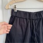 Everlane  • The Easy Short black cotton chino twill pull on high rise Photo 3