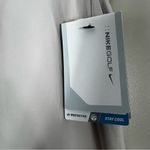 Nike NWT Golf Pants Womens 6 Beige Dri-Fit UV Protective Stretch Cropped Photo 3