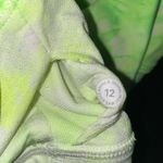 Lululemon 💚 High Energy Neon Green Tie-Dye Sports Bra Photo 7