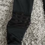 Beyond Yoga  black high rise full length leggings size medium Photo 4