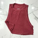 Lululemon Cropped athletic tops 🩷❤️ Photo 3