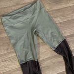 Alo Yoga Alo green gray ribbed leg leggings sweat pants medium Photo 2