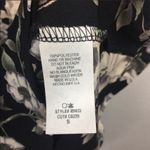 Winwin  Black Floral Print V-Neck Romper Size Small Photo 5