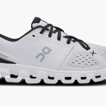 on cloud NWT on running  x sneakers Photo 0