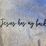 Gildan Heather grey “ Jesus has my back” crewneck Photo 2