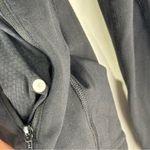 Lululemon Athletica Black Hooded Define Scuba Jacket Women’s Size 6 Nulu Fabric Photo 7