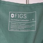 FIGS Green Boxy Relaxed Short Sleeve Tee Photo 9