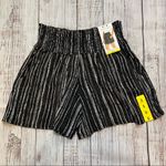 Three Dots  Printed Pull On Shorts. Size Small.  New With Tags. Photo 5