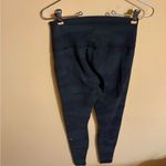 Alo Yoga Alo High-Waist Camo Vapor Leggings in Black Camoflauge Photo 6