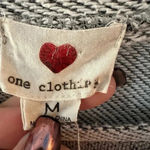 One Clothing  grey heart pullover sweatshirt Photo 4