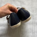 Clarks  Helina Amo Mary Jane flat in navy blue leather with a gold-tone strap. Photo 4