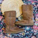 UGG  Classic Tall Sheepskin Boot Chestnut Womens Size 7 Photo 4