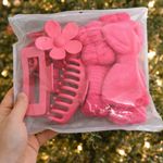 Pink Spa Hair Accessories Set – Hair Clips, Spa Headband & Wristbands Photo 1