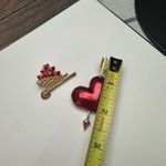 Wheelbarrow Of Hearts / Cupid’s Bow Heart Lot Of 2 Brooch Pin Red Gold Tone Photo 2