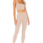 Beach Riot Set Photo 0