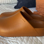 Crocs Clogs Photo 0