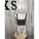 No Boundaries  crop top Photo 1