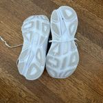 Hoka  Bondi 8 - Size 8.5, White/Light Blue Photo 3