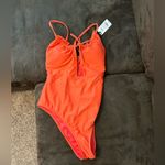 Shade & Shore NWT  Orange Red Cutout Front Detail Ruffle One Piece Swimsuit M Photo 3