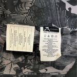 Oakley Women’s Black  Puffy Snow Jacket Size M Photo 10