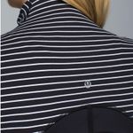 Lululemon Rare Define Jacket Parallel Stripe Black White / Black Size 6 - 2014 Photo 4